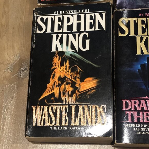 7 STEPHEN KING Pocket Books - Picture 8 of 9